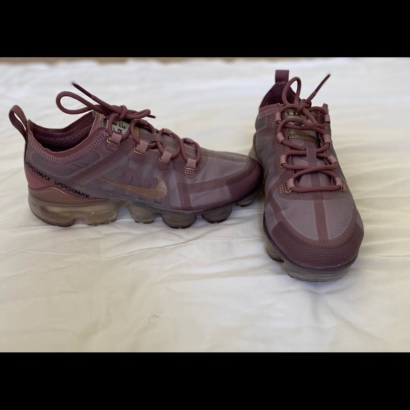 Nike Vapormax - Picture 1 of 3